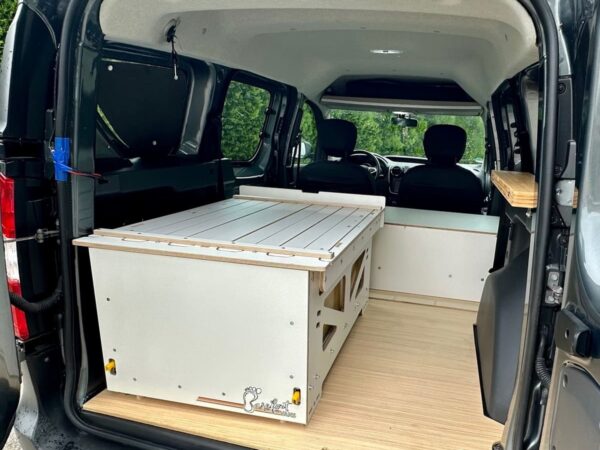 Příklad instalace podlahového panelu Dokker